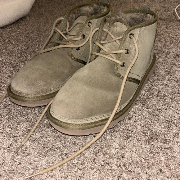 Green ugg boots - Picture 2 of 4